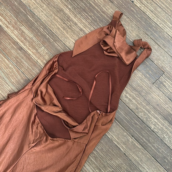 Hello Molly “Light Minds” Size US6 Copper Rust Halter Satin Wedding Guest Dress - Picture 6 of 8